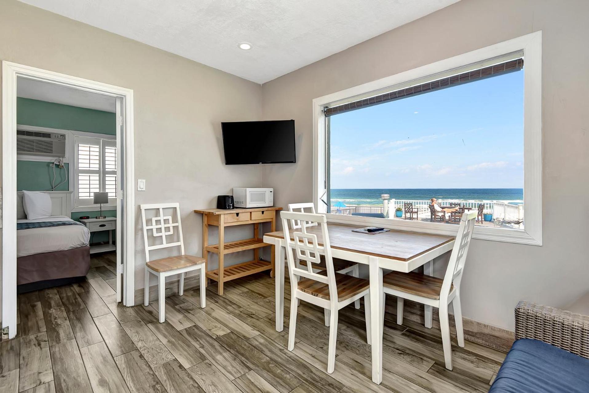 Shoreline Suites & Cabana Cottages - Beachfront Daytona Beach Zewnętrze zdjęcie