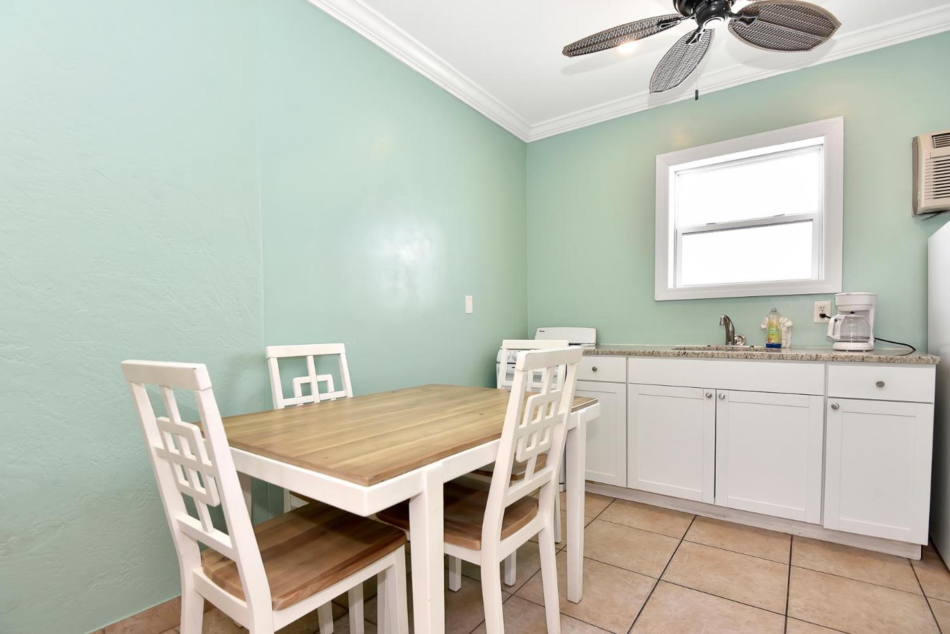 Shoreline Suites & Cabana Cottages - Beachfront Daytona Beach Zewnętrze zdjęcie