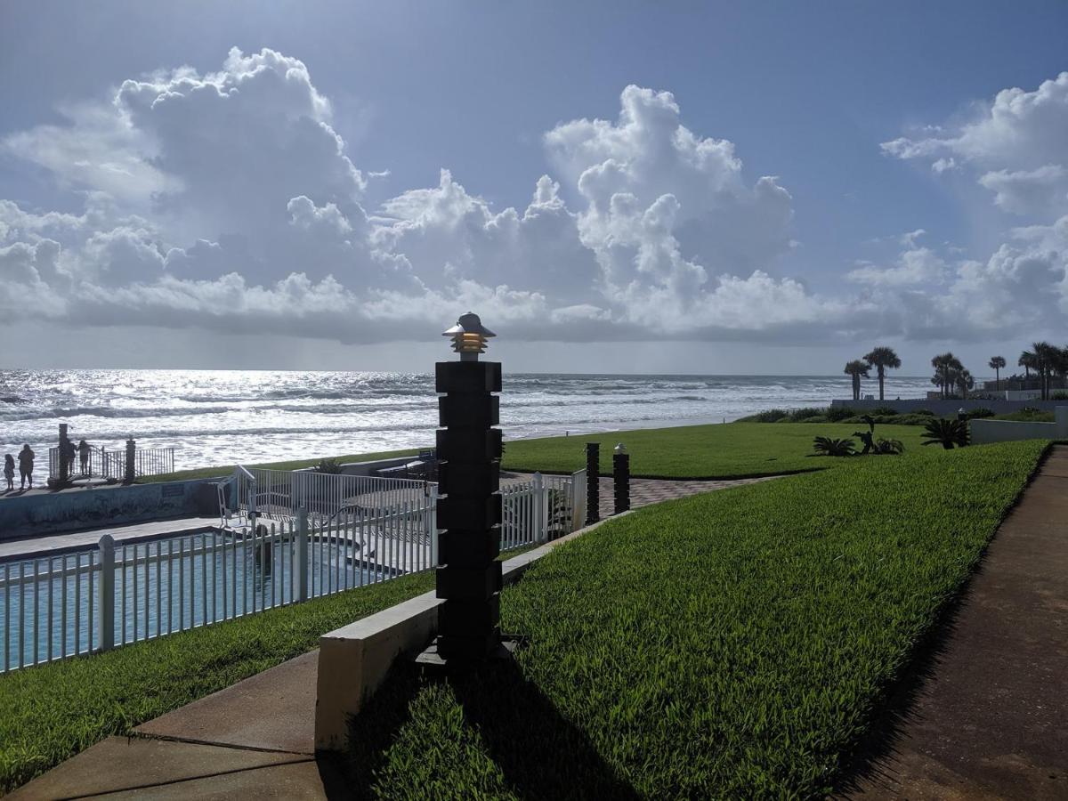 Shoreline Suites & Cabana Cottages - Beachfront Daytona Beach Zewnętrze zdjęcie